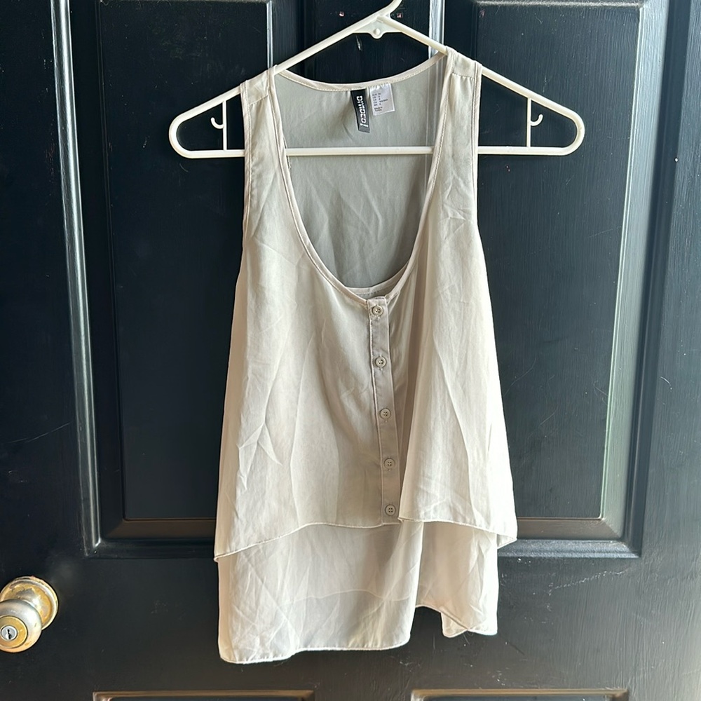 Cream colored tank size 6